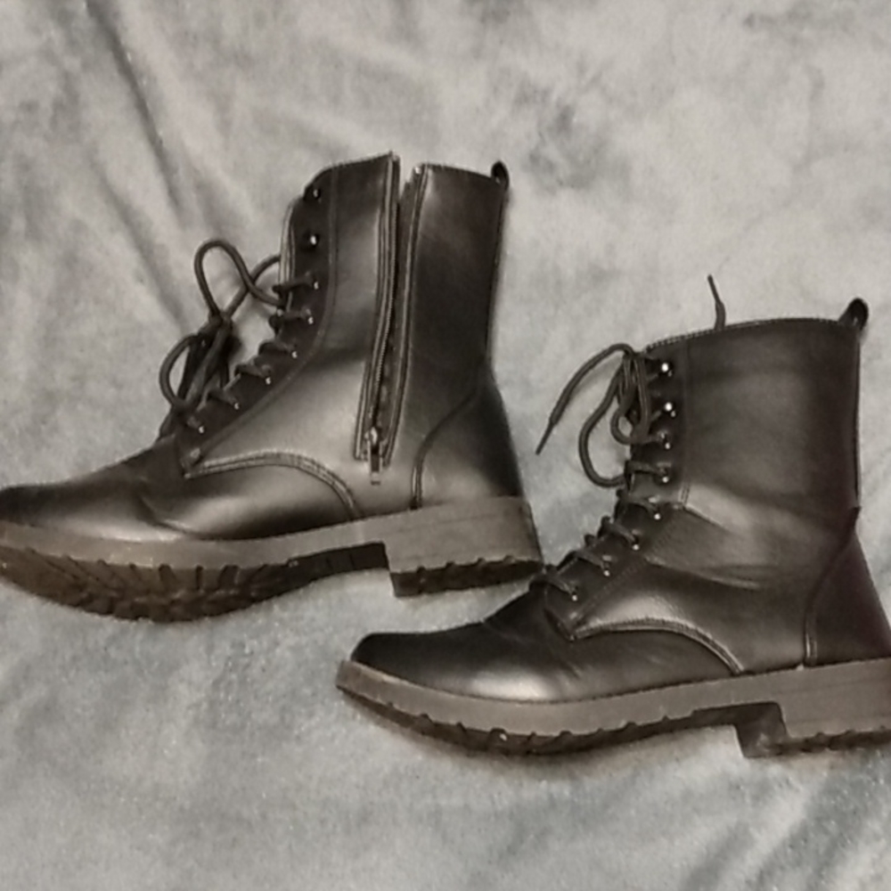 Black Rue21 Boots Size 8